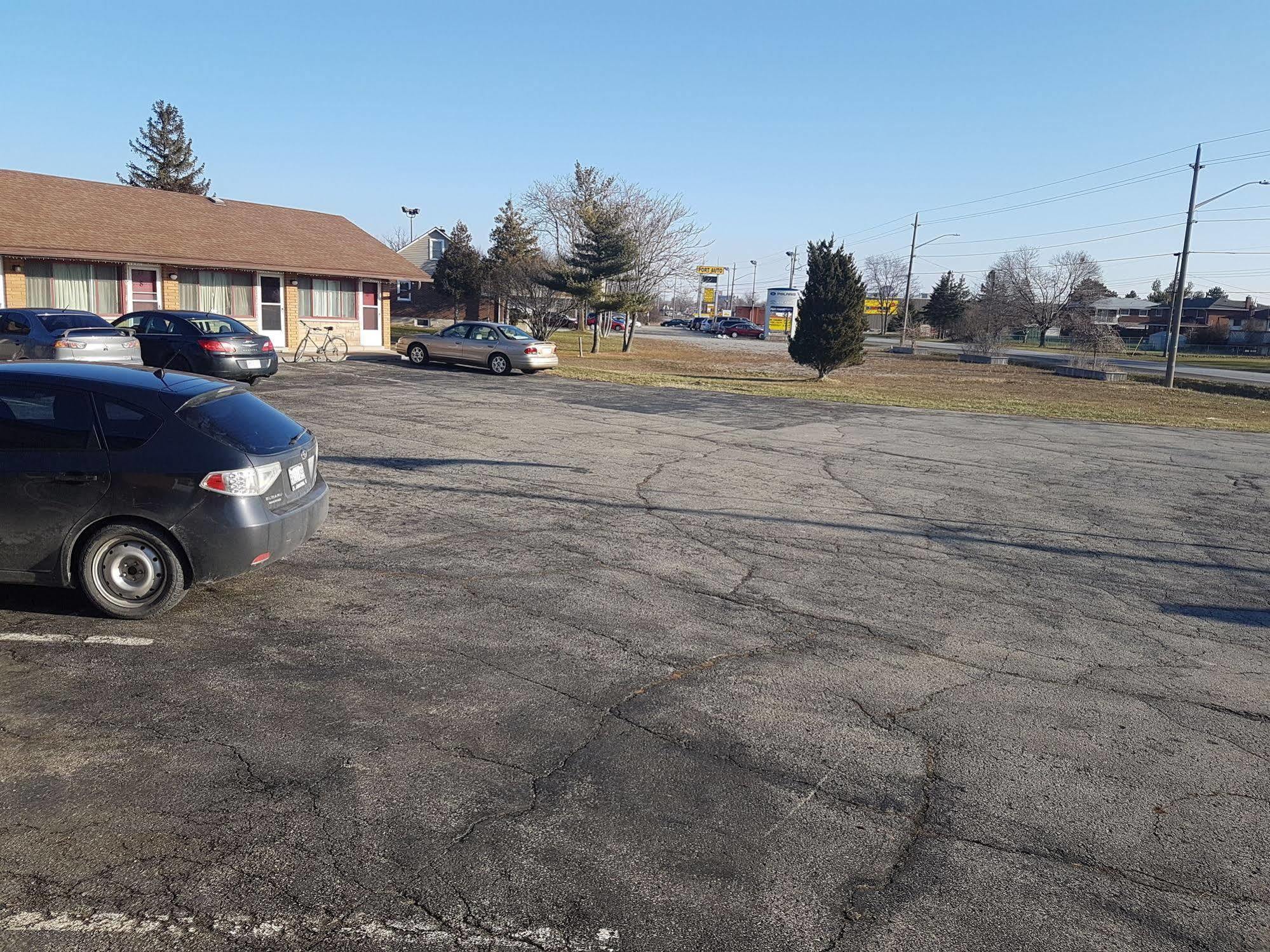 Capri Motel Port Colborne Esterno foto