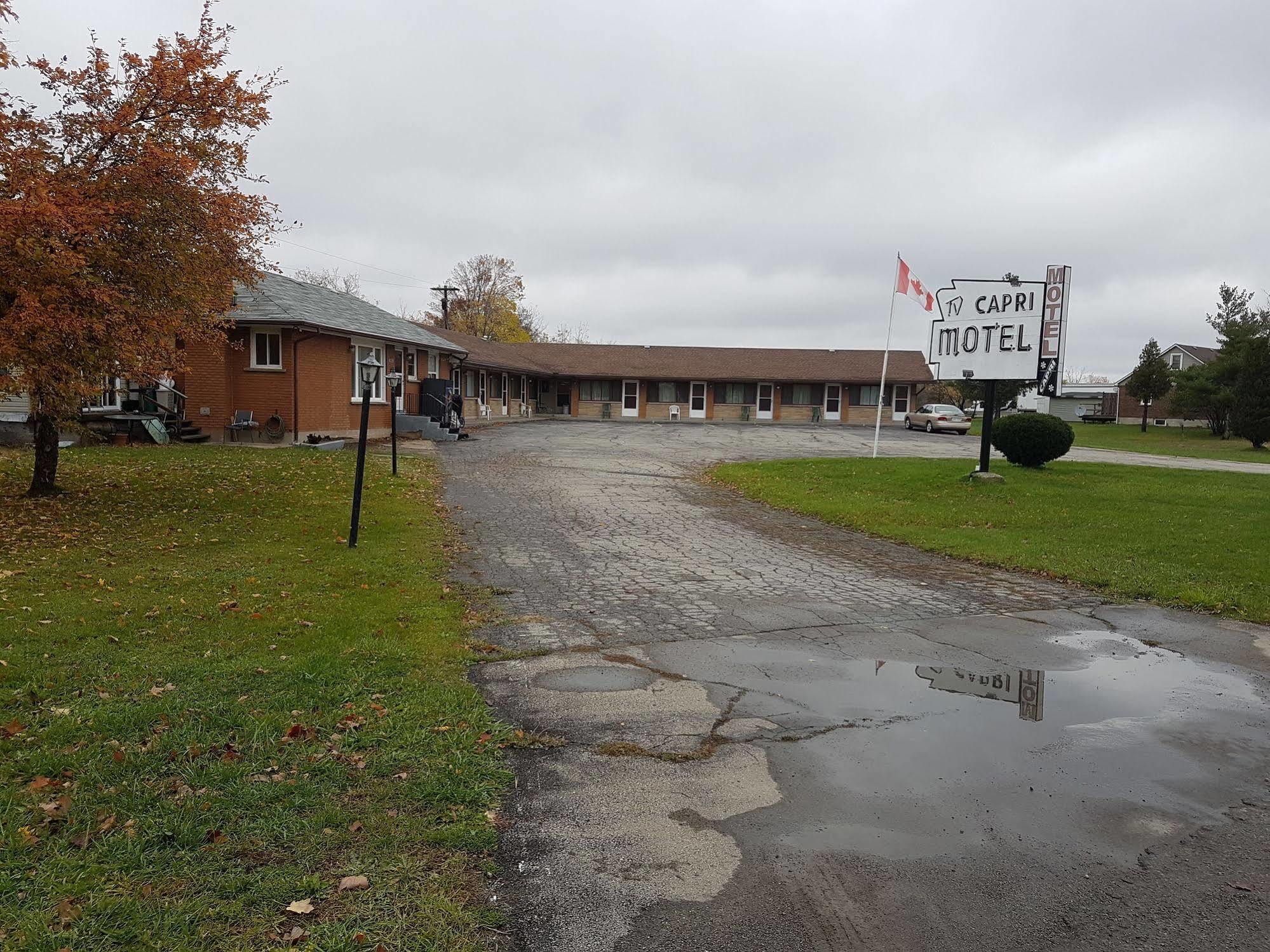 Capri Motel Port Colborne Esterno foto